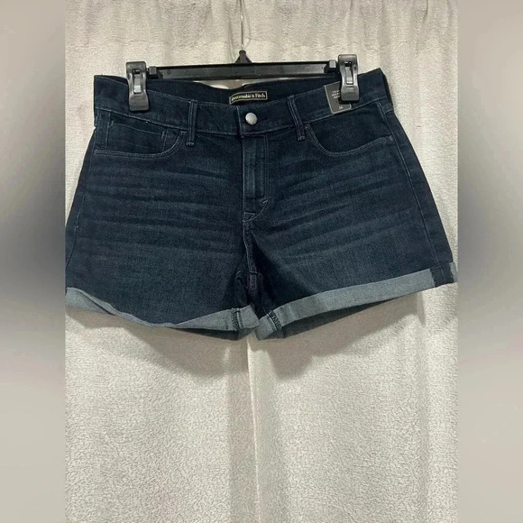 Abercrombie & Fitch Jean Shorts NWT - Picture 1 of 4
